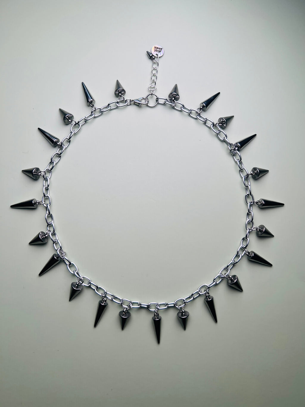 pretty hostile choker