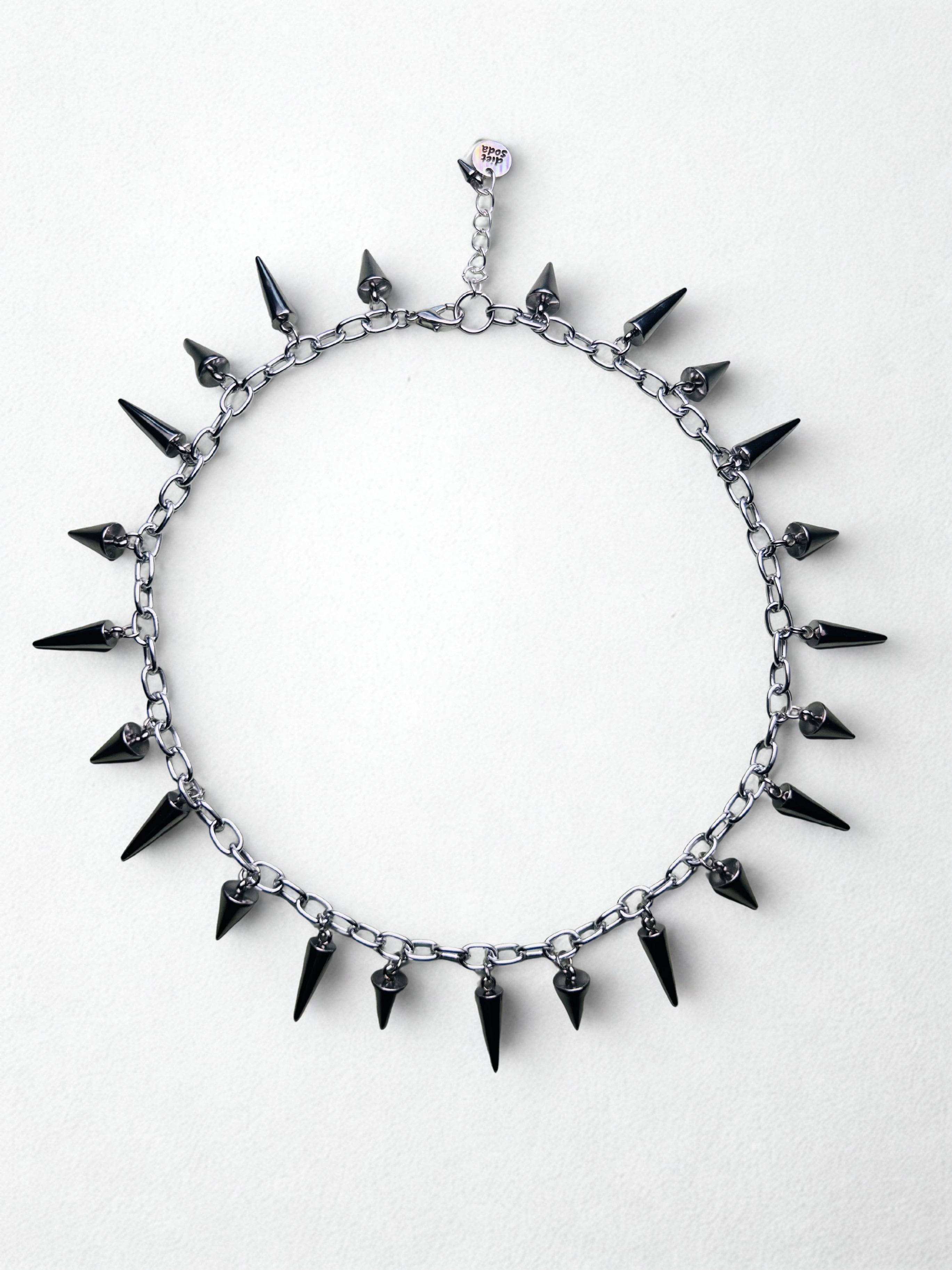 pretty hostile choker