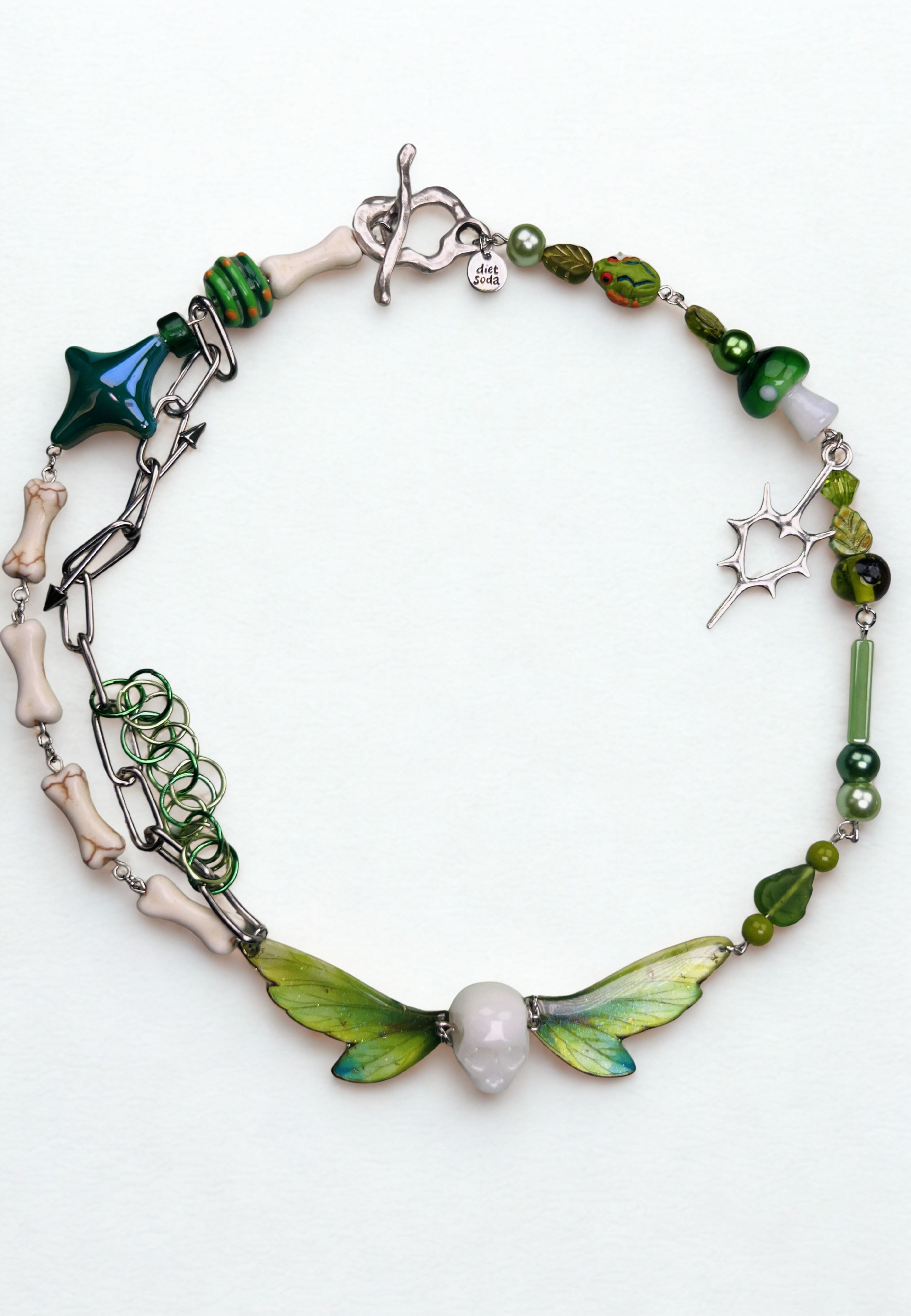 vert decay necklace